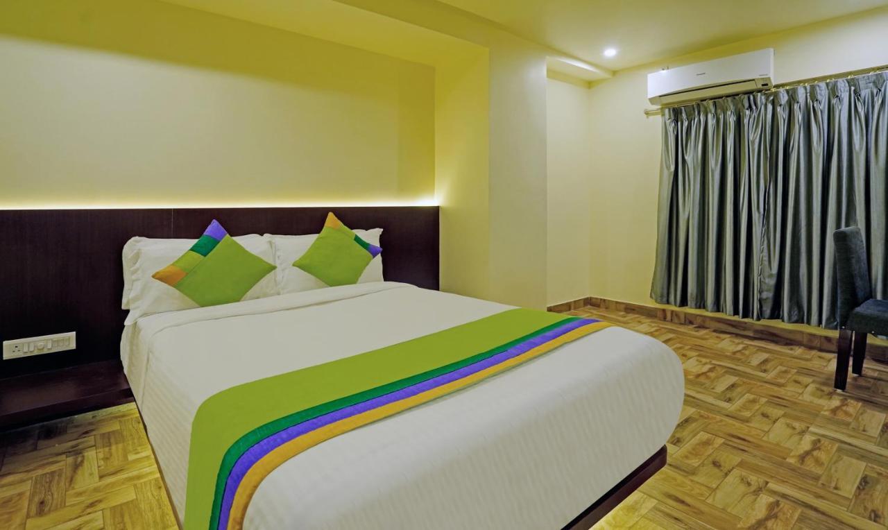 Treebo Golden Nest Hotel Bhubaneswar Exterior foto