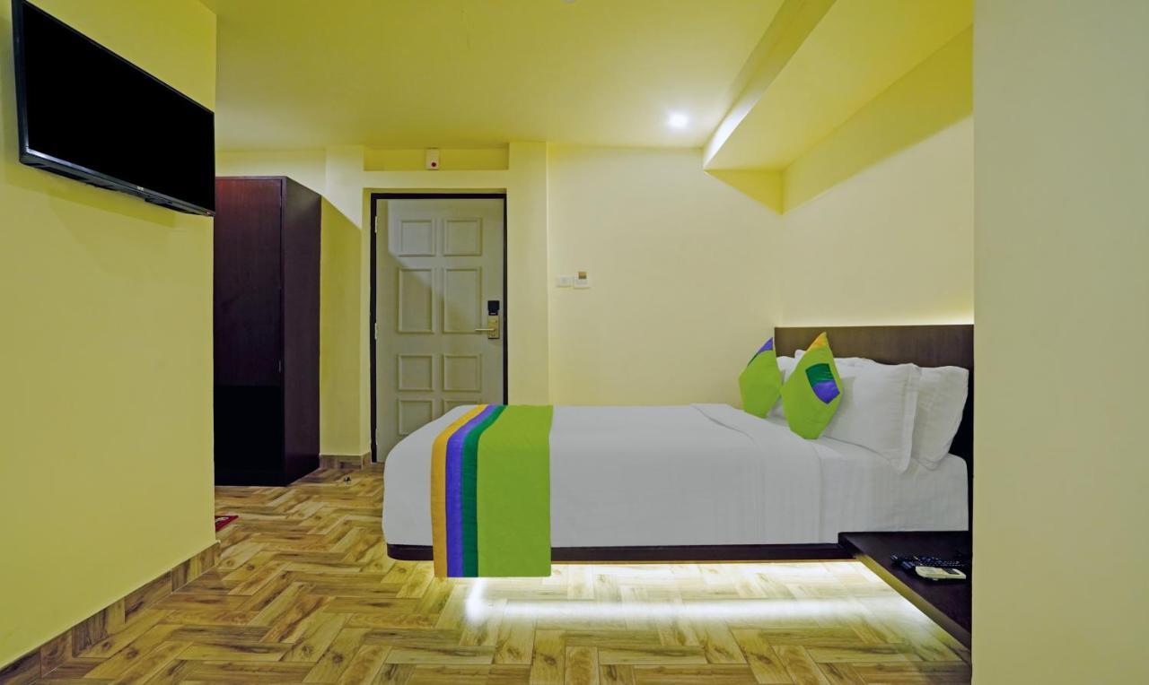 Treebo Golden Nest Hotel Bhubaneswar Exterior foto