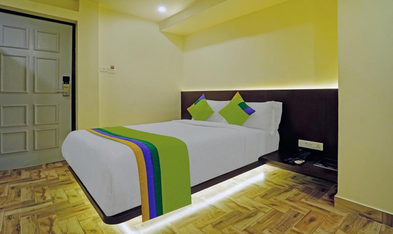 Treebo Golden Nest Hotel Bhubaneswar Exterior foto