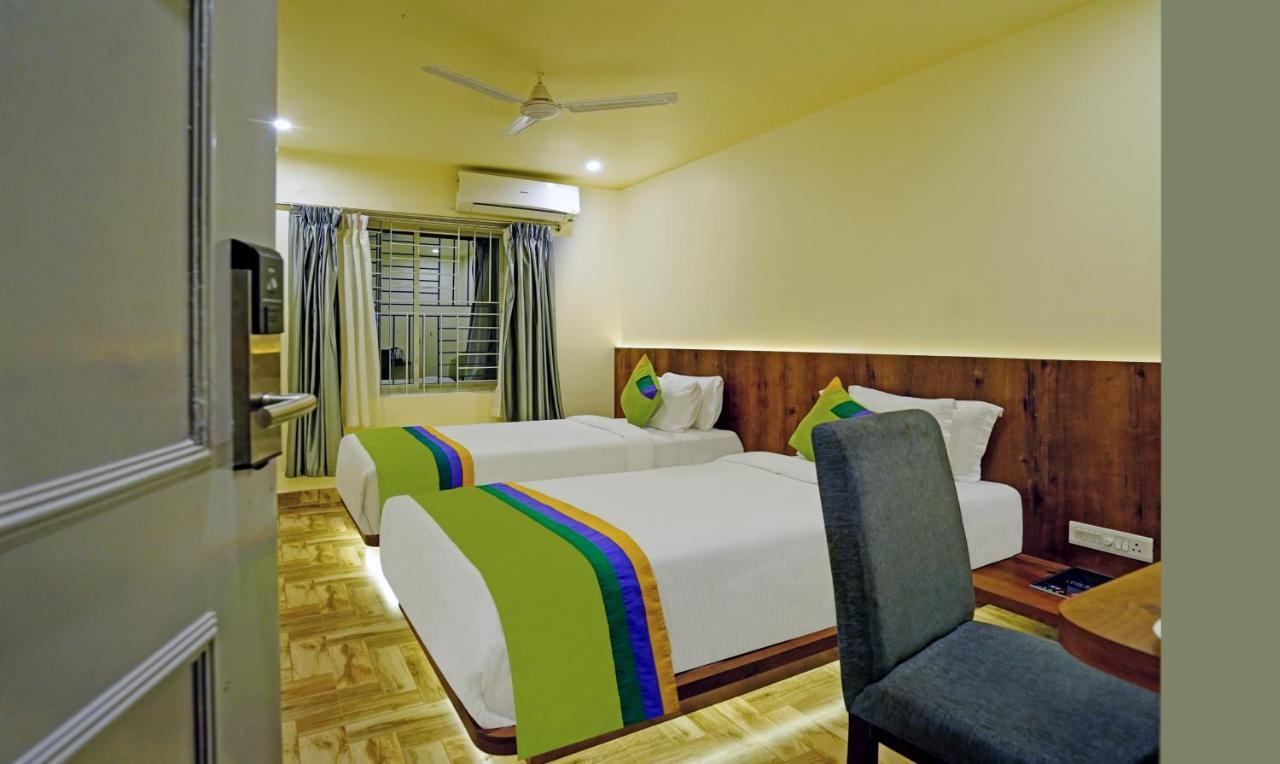 Treebo Golden Nest Hotel Bhubaneswar Exterior foto